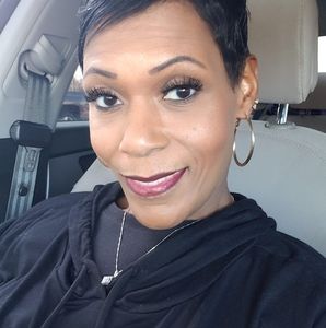 Meet your Posher, Sonya